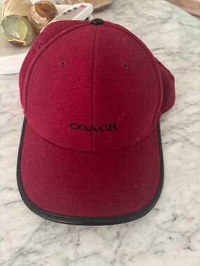 Coach wool baseball hat with leather 
Like new